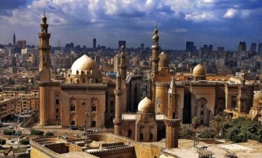 Full-Day Historic Cairo Tour: Coptic Wonders, Museums & Iconic Mosques